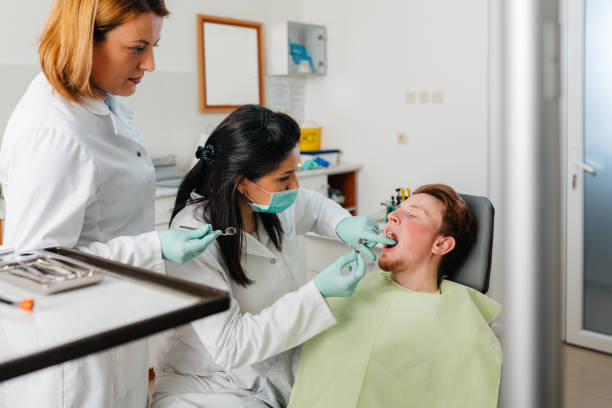 Best Emergency Dental Care for Broken or Chipped Teeth in Groves, TX